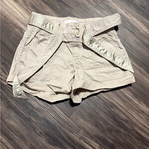 NWOT Abercrombie Tan Cargo Shorts Size 10